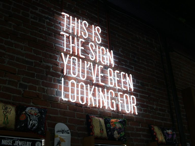 Bild "your sign" This is the sign you've been looking for